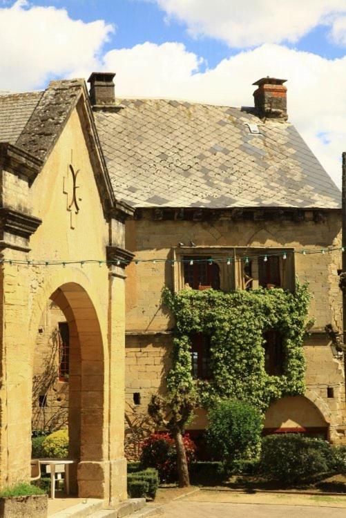 Petite maison en pierre au coeur du Périgord noir proche de Sarlat et Rocamadour Salignac Eyvigues Exterior foto