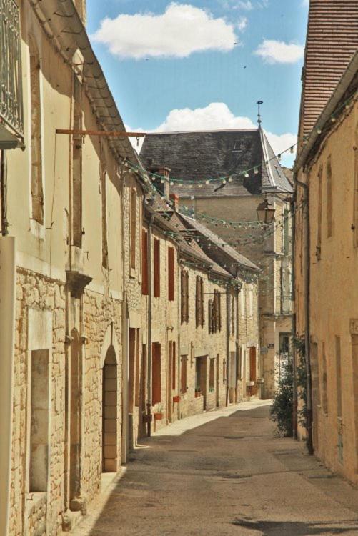 Petite maison en pierre au coeur du Périgord noir proche de Sarlat et Rocamadour Salignac Eyvigues Exterior foto