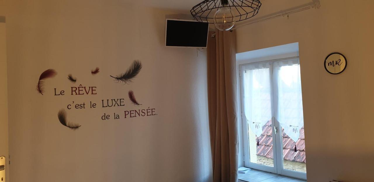 Petite maison en pierre au coeur du Périgord noir proche de Sarlat et Rocamadour Salignac Eyvigues Exterior foto