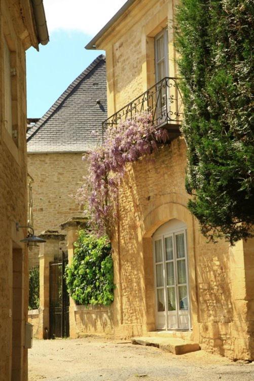 Petite maison en pierre au coeur du Périgord noir proche de Sarlat et Rocamadour Salignac Eyvigues Exterior foto